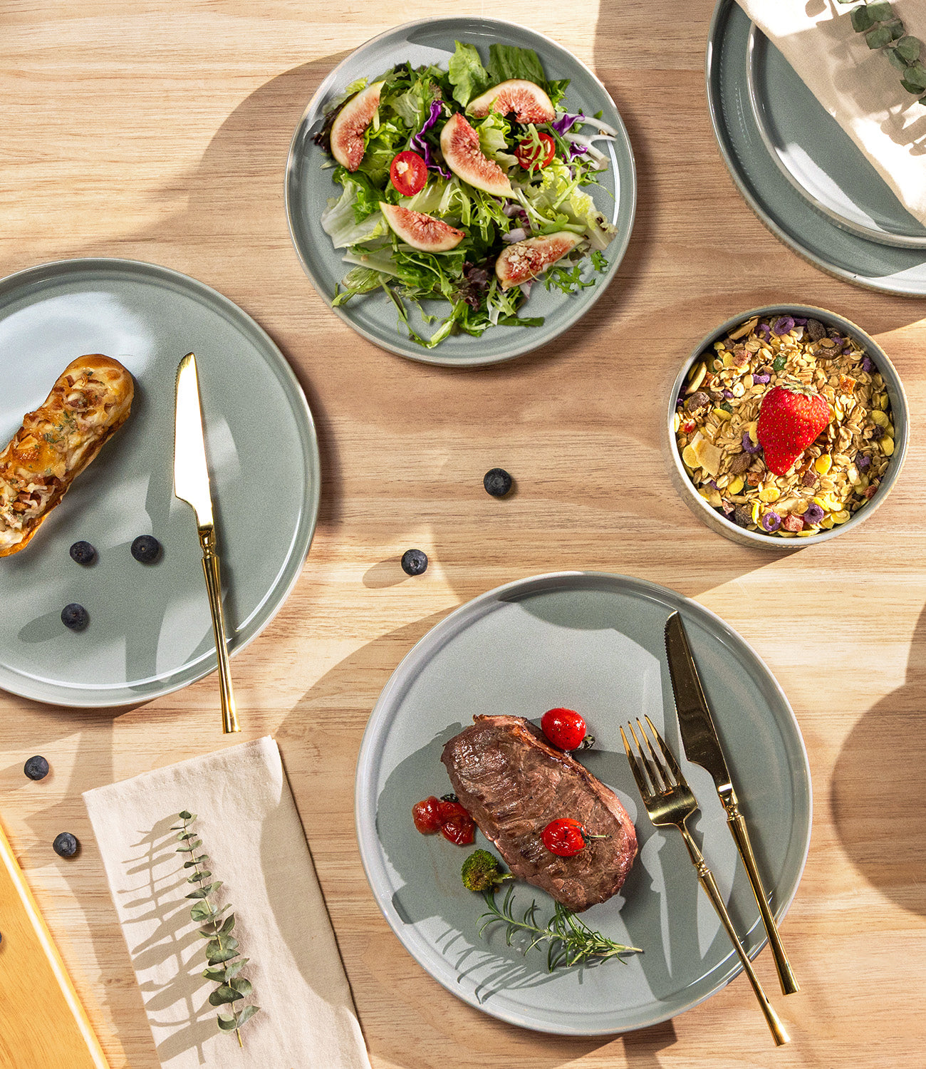 TheTerra Ceramic Dinnerware Sets for 6, 18 Pieces Porcelain Lightweight Speckled Plates and Bowls Sets, Scratch Resistant Dish Set, Oven & Microwave & Dishwasher Safe
