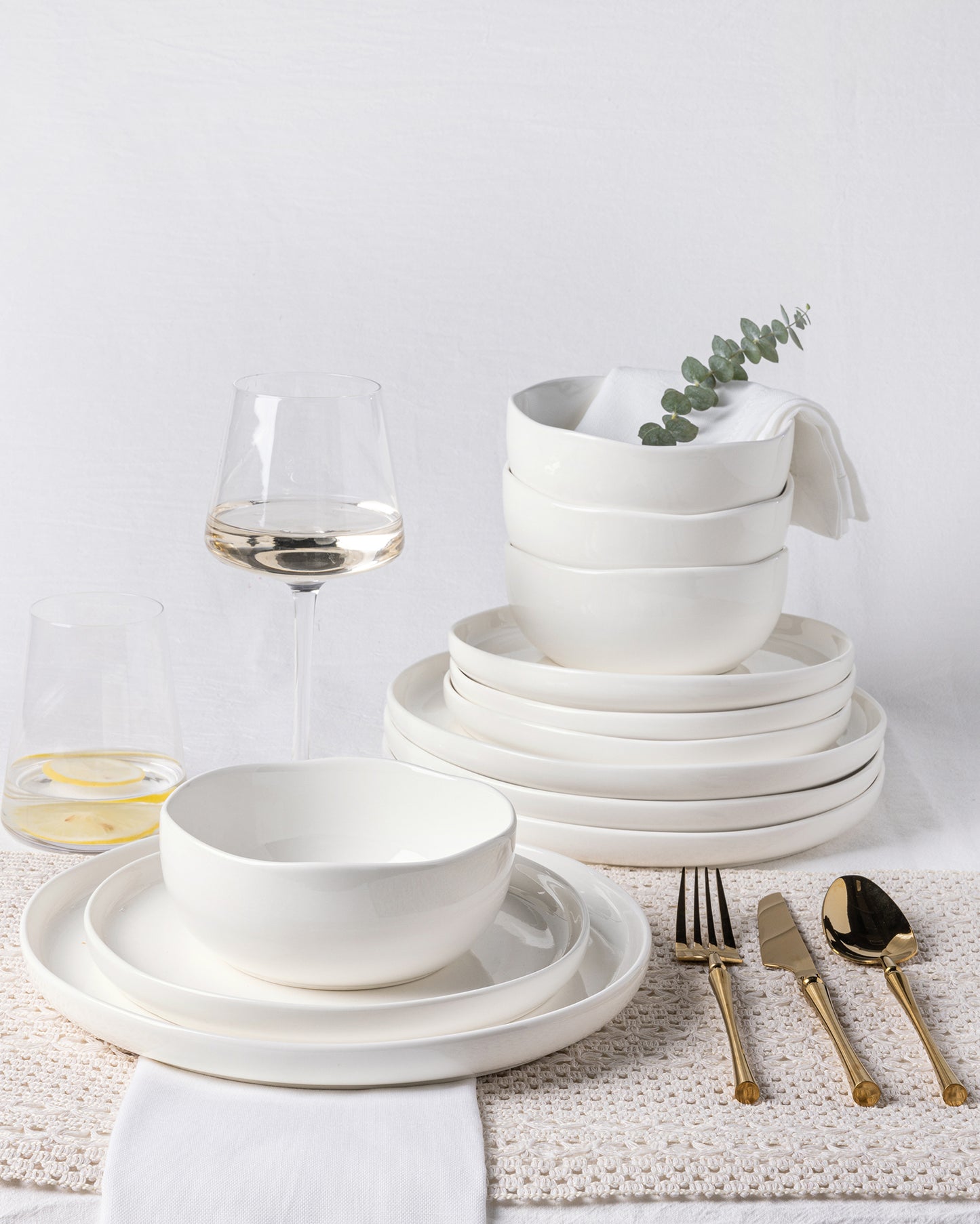 TheTerra Ceramic Dinnerware Sets for 4, 12 Pieces Porcelain Lightweight Plates and Bowls Sets, Scratch Resistant Dish Set, Oven & Microwave & Dishwasher Safe, Angel White