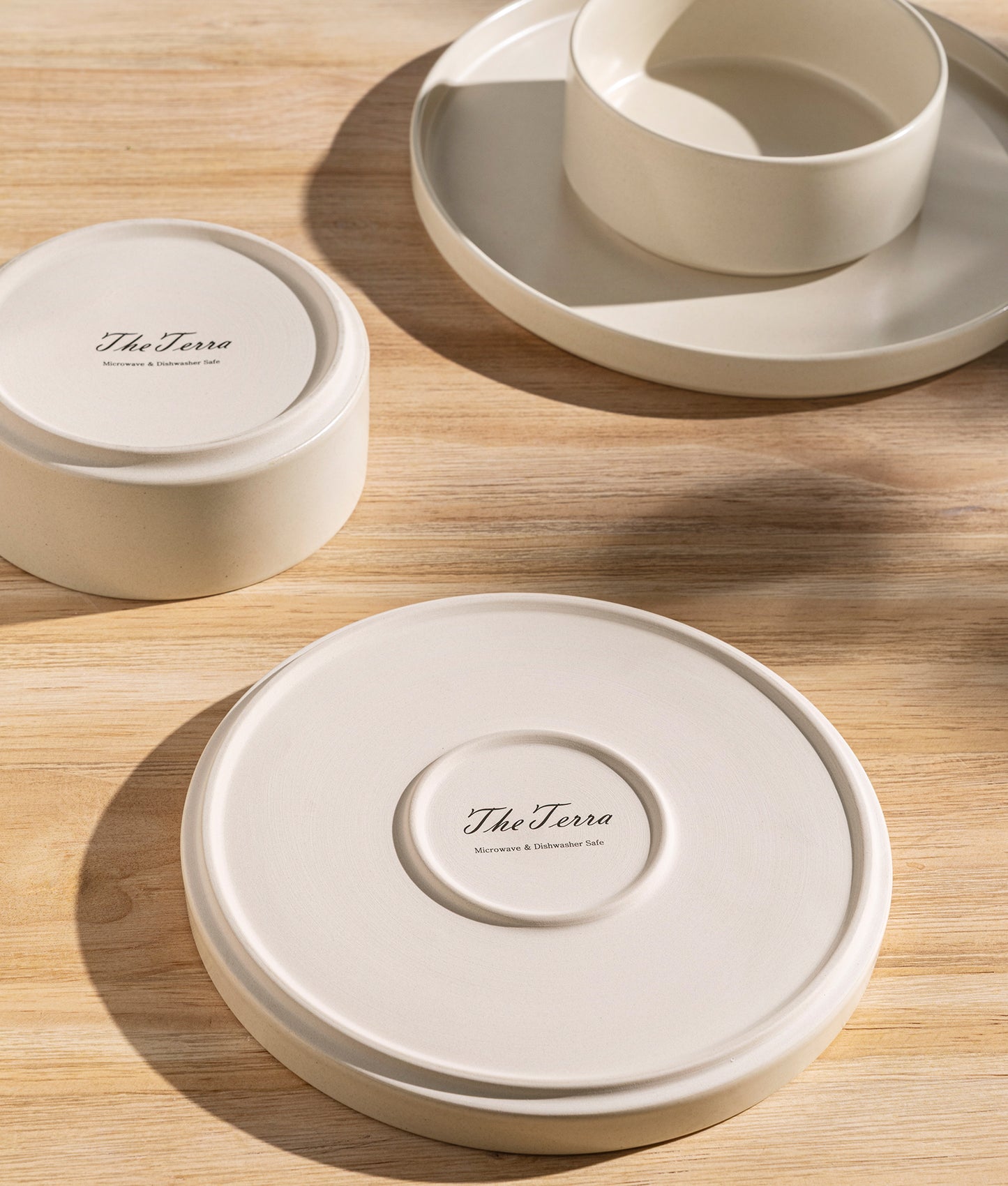 TheTerra Ceramic Dinnerware Sets for 4, 12 Pieces Handmade Reactive Glaze Plates and Bowls Set, Scratch Resistant Dish Set, Oven & Microwave & Dishwasher Safe