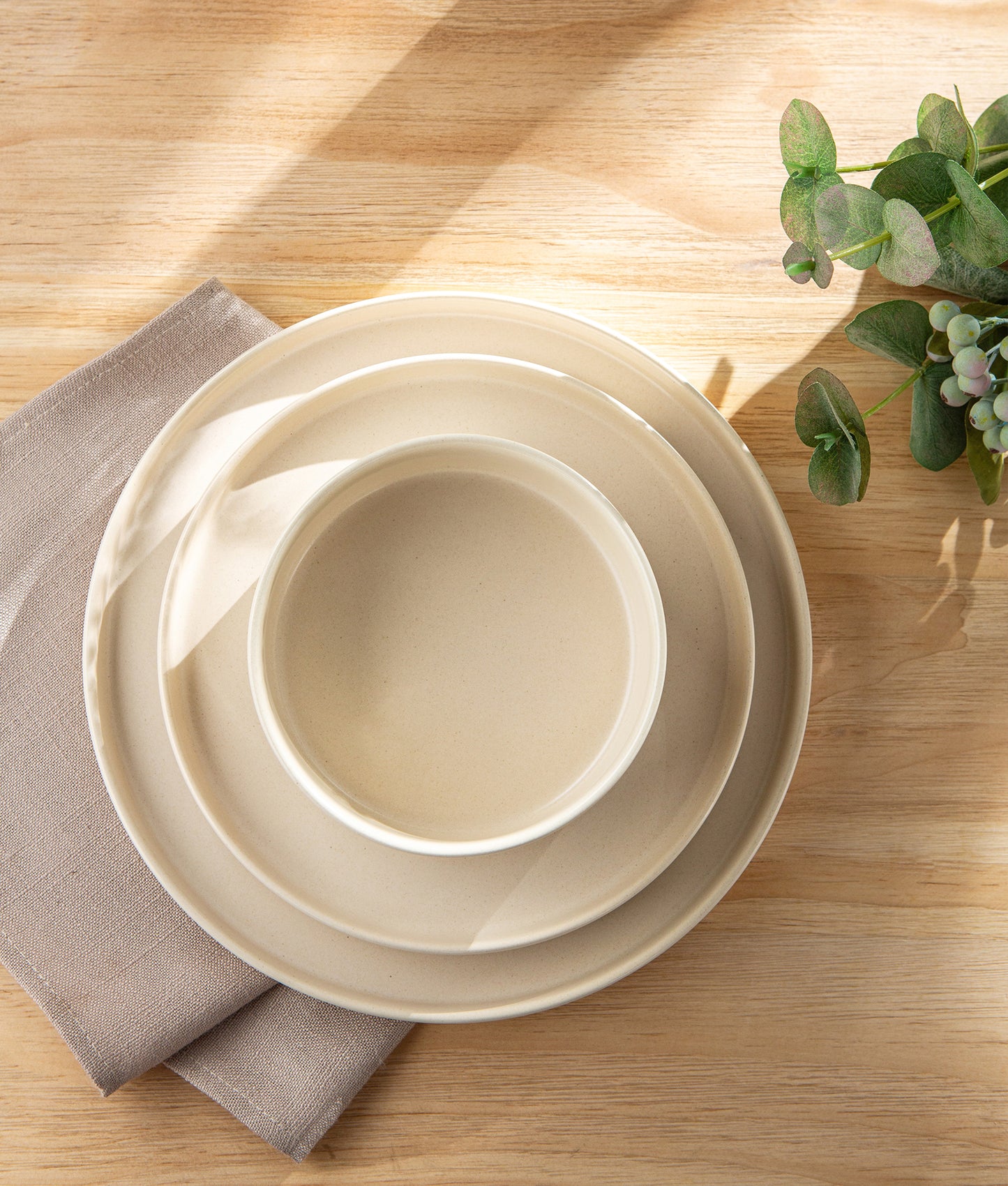 TheTerra Ceramic Dinnerware Sets for 4, 12 Pieces Handmade Reactive Glaze Plates and Bowls Set, Scratch Resistant Dish Set, Oven & Microwave & Dishwasher Safe